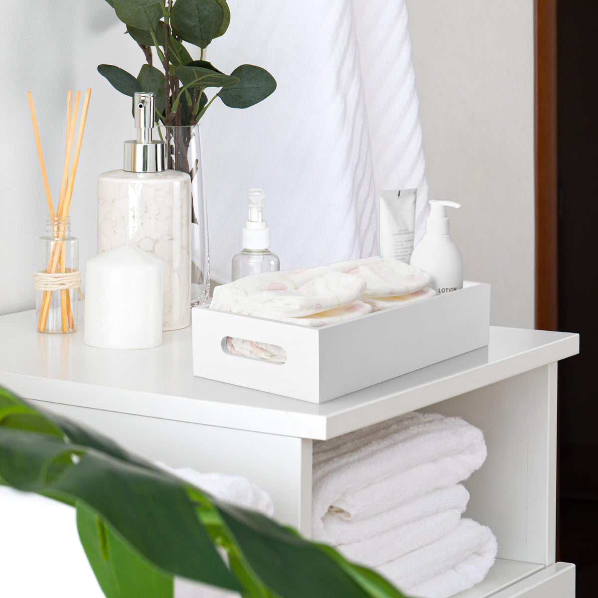 White Wooden Toilet Tank Paper Basket with Handle Z6194